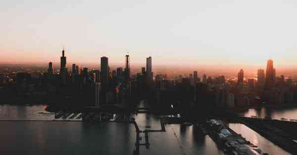 展厅灯照明_展厅灯照明一般用哪些灯