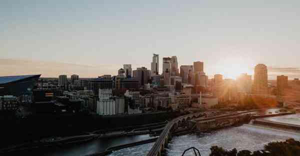 展厅客户互动_展厅客户接待后怎么再跟进