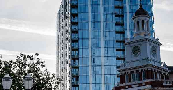 65寸互动屏展厅