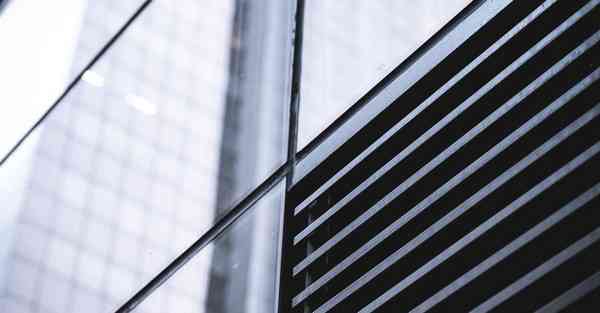 展厅中的互动_展厅中间的柱子怎么美化